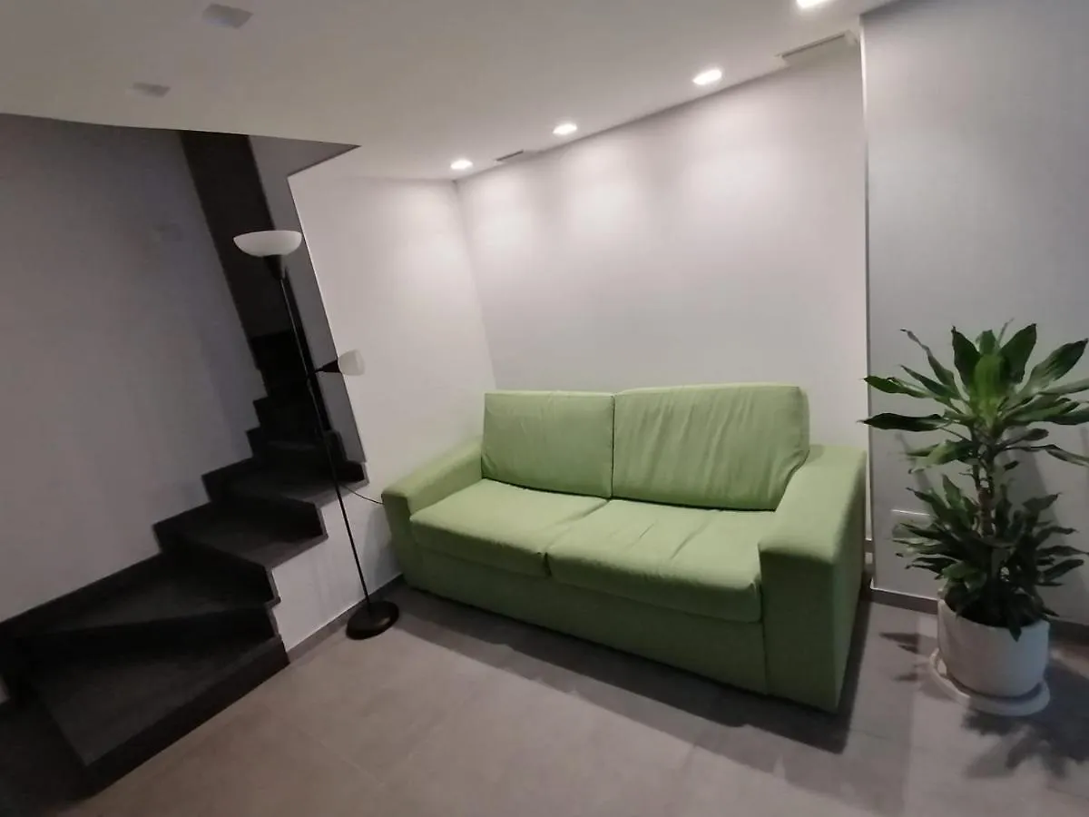 Ferienwohnung La Casa Di Orlando CTA 0*,